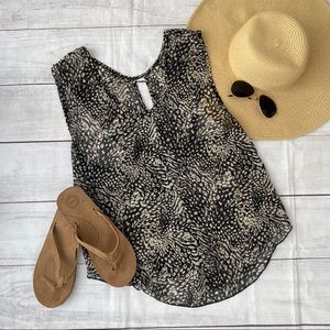 Open keyhole back office/concert tank top